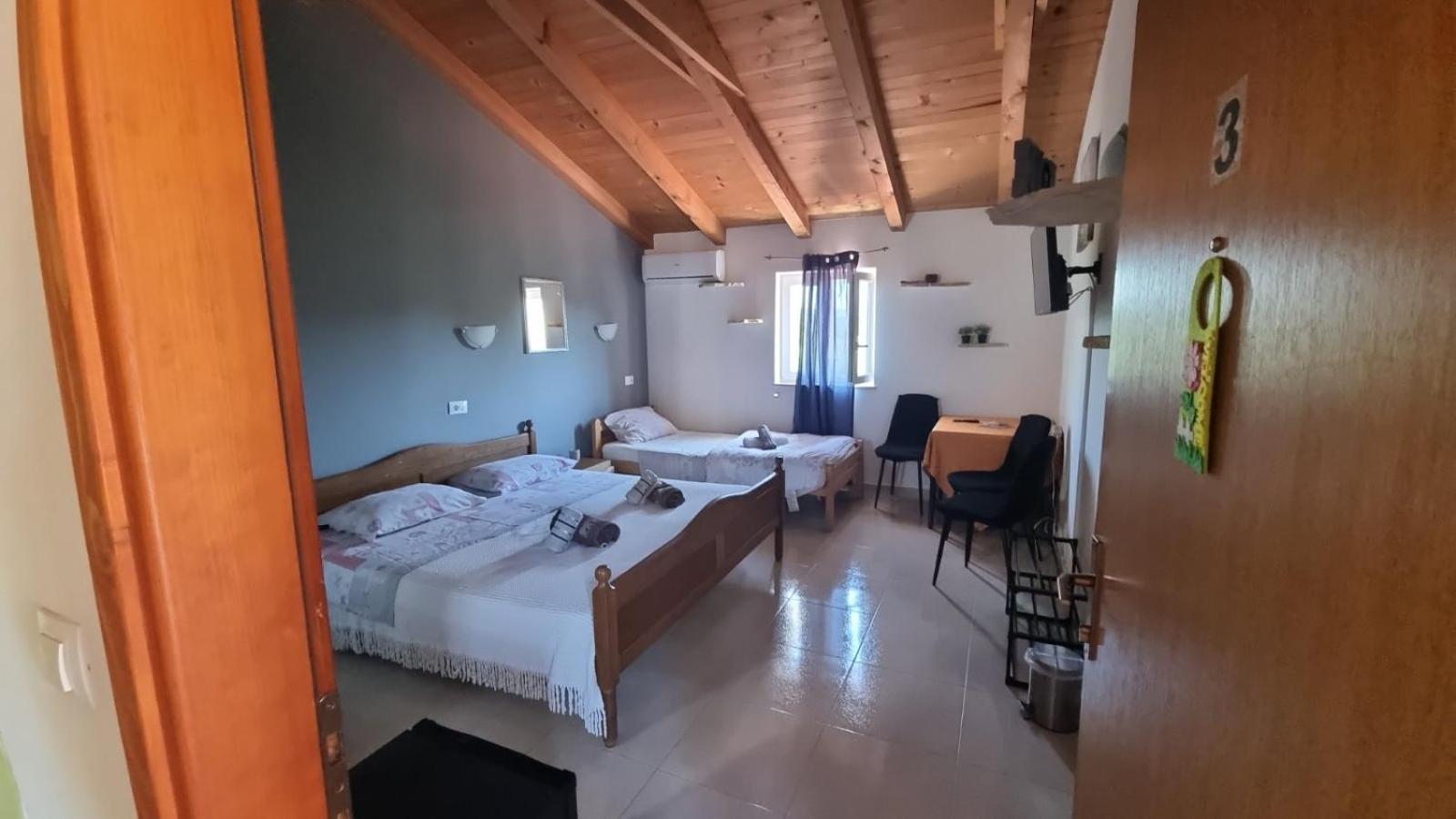 Sobe Anja Casa de hóspedes Brtonigla Exterior foto